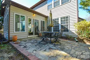 9144 Linden Tree Ln, Charlotte, NC 28277 - Photo 8