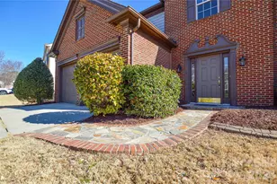9144 Linden Tree Ln, Charlotte, NC 28277 - Photo 4