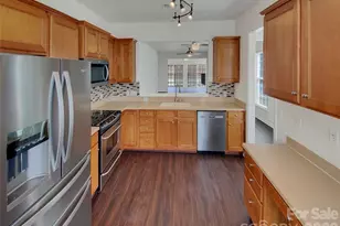 20028 Dovekie Ln, Fort Mill, SC 29707 - Photo 6