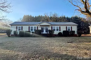 605 6th St SW, Conover, NC 28613 - Photo 1