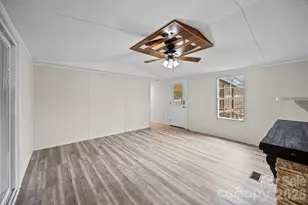 101 Twisted Oak Ln, Gastonia, NC 28052 - Photo 6