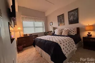 303 Sugar Top Dr, Sugar Mountain, NC 28605 - Photo 4