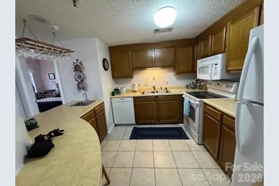 303 Sugar Top Drive #2806, Sugar Mountain, NC 28605 - Photo 16