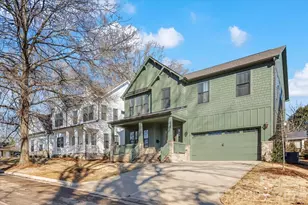 1611 Chippendale Rd, Charlotte, NC 28205 - Photo 2