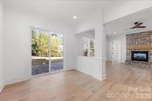 1611 Chippendale Rd, Charlotte, NC 28205 - Photo 18