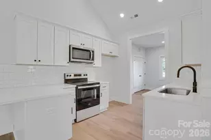 2804 Drummond St, Connelly Springs, NC 28612 - Photo 14