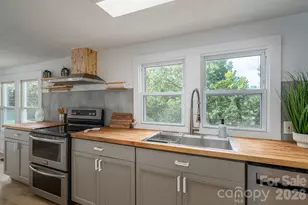 109 Riverside Dr, Cramerton, NC 28032 - Photo 12