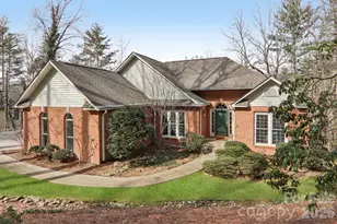 741 Zelda Ct, Hendersonville, NC 28792 - Photo 4