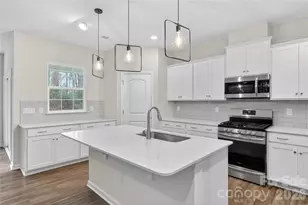 125 W Morehouse Ave, Mooresville, NC 28117 - Photo 10