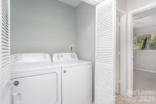 8005 Horse Chestnut Ln, Charlotte, NC 28277 - Photo 22