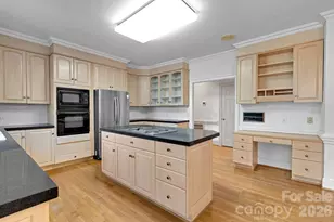 5426 Providence Country Club Dr, Charlotte, NC 28277 - Photo 14