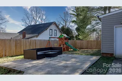 606 Prospect Street NW, Lenoir, NC 28645 - Photo 12