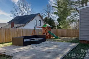 606 Prospect St NW, Lenoir, NC 28645 - Photo 12