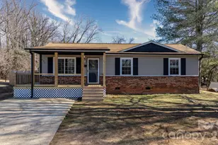 606 Prospect St NW, Lenoir, NC 28645 - Photo 2