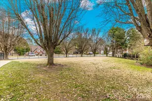 636 Sentinel Oak Ln, Charlotte, NC 28214 - Photo 48