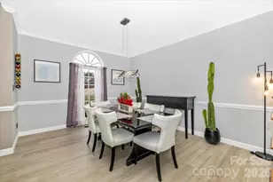 636 Sentinel Oak Ln, Charlotte, NC 28214 - Photo 6