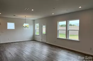 12121 Bradshaw Ct, Charlotte, NC 28278 - Photo 14