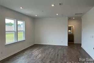 12121 Bradshaw Ct, Charlotte, NC 28278 - Photo 10