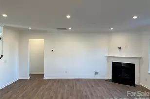 12061 Bradshaw Ct, Charlotte, NC 28278 - Photo 8