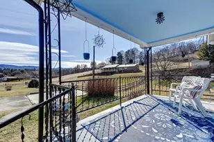 2313 Hyder Mountain Rd, Clyde, NC 28721 - Photo 2