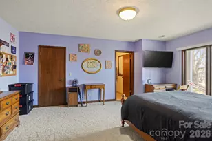 404 W Browning Rd, Hendersonville, NC 28791 - Photo 26