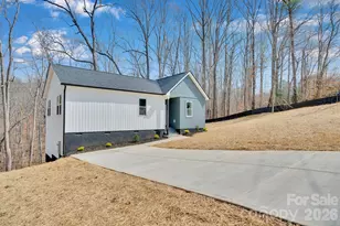 122 Plumtree Ln, Statesville, NC 28677 - Photo 2