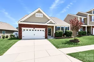 180 N Cromwell Dr, Mooresville, NC 28115 - Photo 1