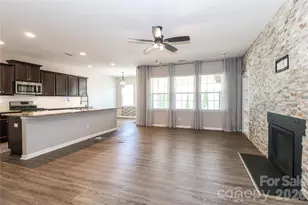 180 N Cromwell Dr, Mooresville, NC 28115 - Photo 12