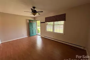 136 Devon Ln, Statesville, NC 28625 - Photo 4