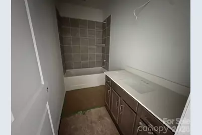 204 Rodeo Drive, Shelby, NC 28150 - Photo 6
