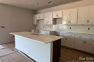 204 Rodeo Dr, Shelby, NC 28150 - Photo 2