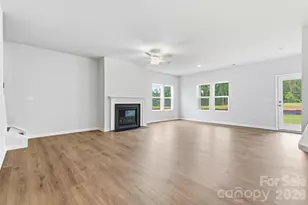 204 Rodeo Dr, Shelby, NC 28150 - Photo 10