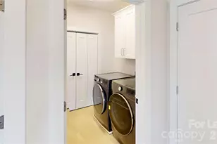 1220 Lomax Ave, Charlotte, NC 28211 - Photo 44