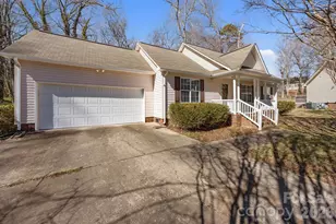 300 Chinaberry Dr, China Grove, NC 28023 - Photo 32