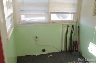 1073 W Nc 150 Hwy, Lincolnton, NC 28092 - Photo 18