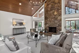 4310 Canoebrook Rd, Charlotte, NC 28210 - Photo 10