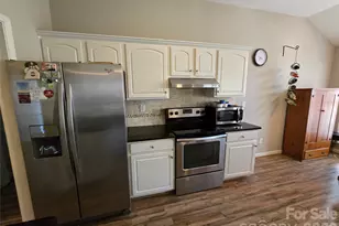 1825 Morningside Ln, Salisbury, NC 28146 - Photo 4