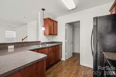 4527 Belmar Place Road, Charlotte, NC 28269 - Photo 20