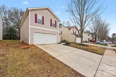 5216 Grays Ridge Drive, Charlotte, NC 28269 - Photo 2