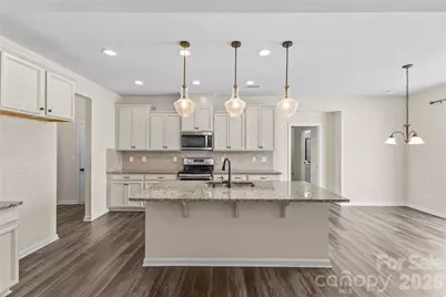 7512 Meridale Forest Drive, Charlotte, NC 28269 - Photo 10