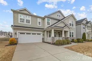 7512 Meridale Forest Dr, Charlotte, NC 28269 - Photo 1