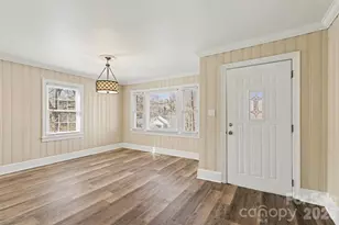 614 N Rhyne St, Gastonia, NC 28054 - Photo 4
