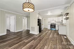 614 N Rhyne St, Gastonia, NC 28054 - Photo 10