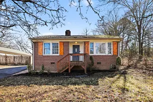 614 N Rhyne St, Gastonia, NC 28054 - Photo 2