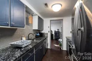 8042 Regent Park Ln, Charlotte, NC 28210 - Photo 8