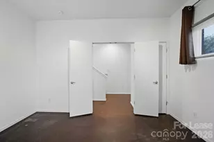 921 Westbrook Dr, Charlotte, NC 28202 - Photo 4