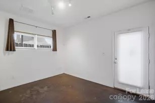 921 Westbrook Dr, Charlotte, NC 28202 - Photo 6