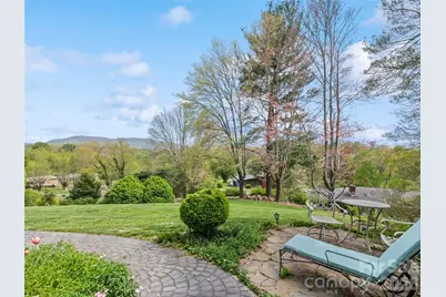 60 Club Knoll Avenue, Waynesville, NC 28786 - Photo 10