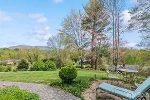 60 Club Knoll Ave, Waynesville, NC 28786 - Photo 10