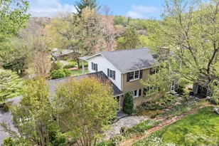 60 Club Knoll Ave, Waynesville, NC 28786 - Photo 4